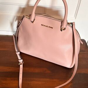 NWOT Michael Kors Pink Satchel with Gold Hardware